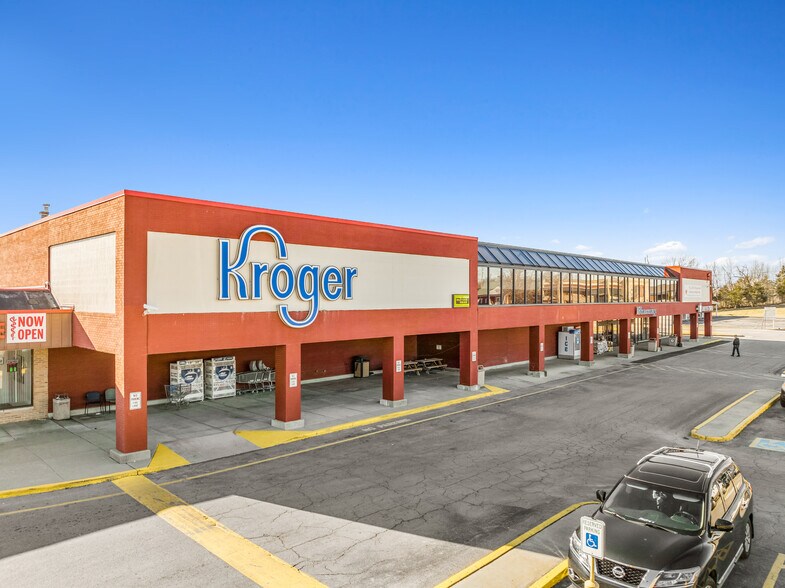 More Photos Of 844 S College St, Harrodsburg Unknown For Sale