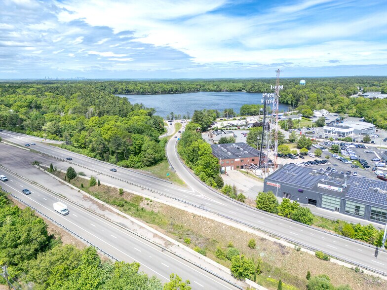More Photos Of 55 Accord Park Dr, Rockland Office For Lease