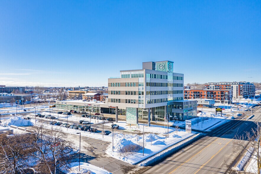 More Photos Of 201-217 Boul du Curé-Labelle, Ste-Thérèse Office For Lease