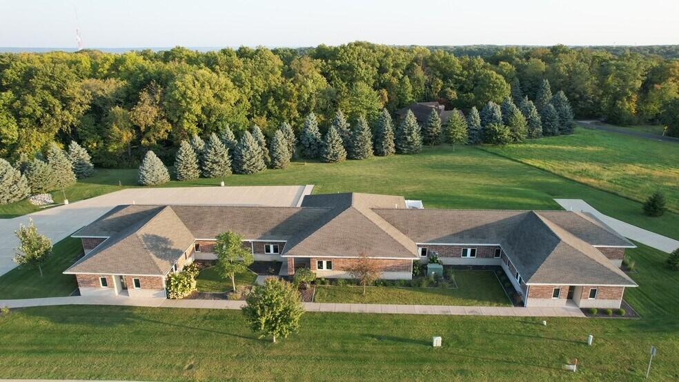 More Photos Of 90 Eastgate Dr, Washington Medical For Sale