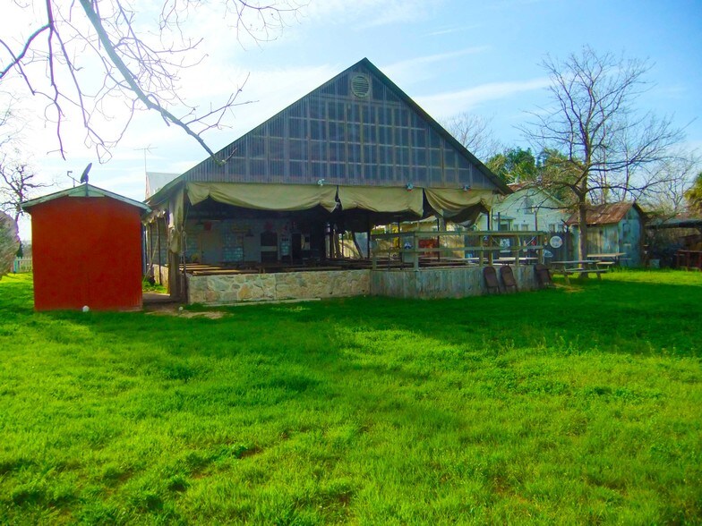 More Photos Of 112 Specht Rd, San Antonio General Retail For Sale