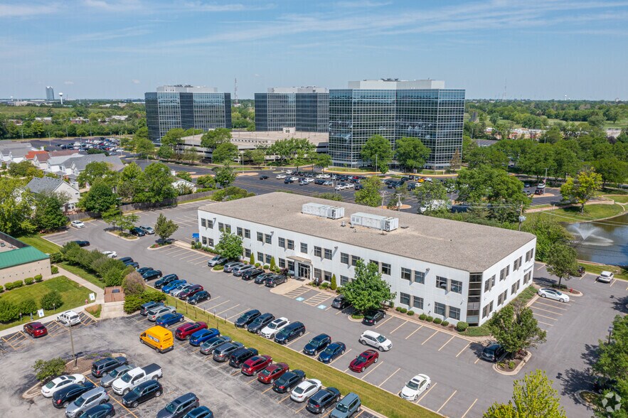 More Photos Of 2400 S Wolf Rd, Westchester Office For Lease