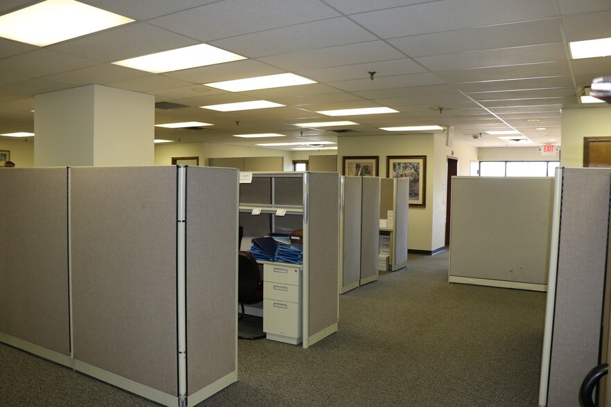 More Photos Of 317 Cleveland Ave, Highland Park Medical For Lease