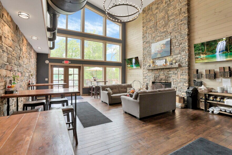 More Photos Of 14675 Zion Rd, Thornville Restaurant For Sale