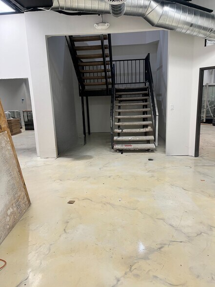 More Photos Of 11940 Palm Dr, Desert Hot Springs Loft Creative Space For Sale