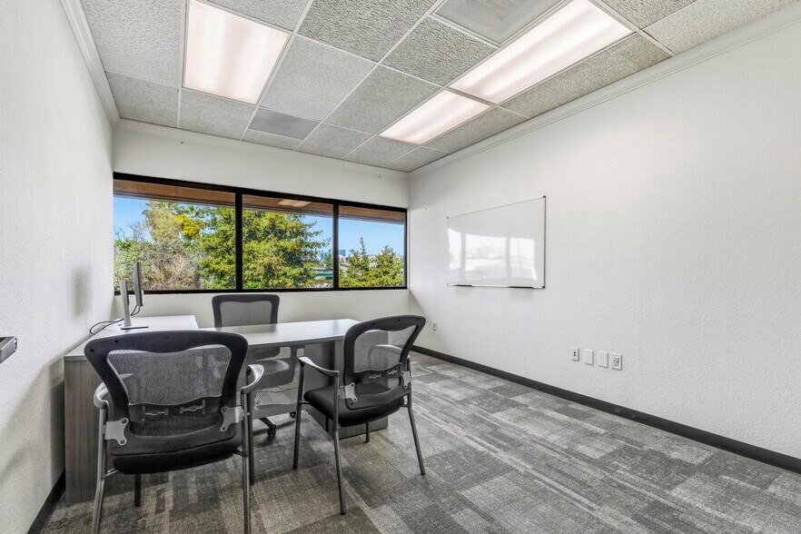 More Photos Of 2555 3rd St, Sacramento Office For Lease
