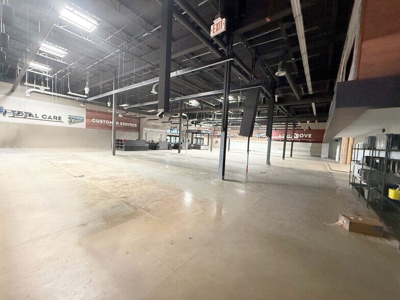 More Photos Of 78337 US 40 Hwy, Winter Park Freestanding For Sale