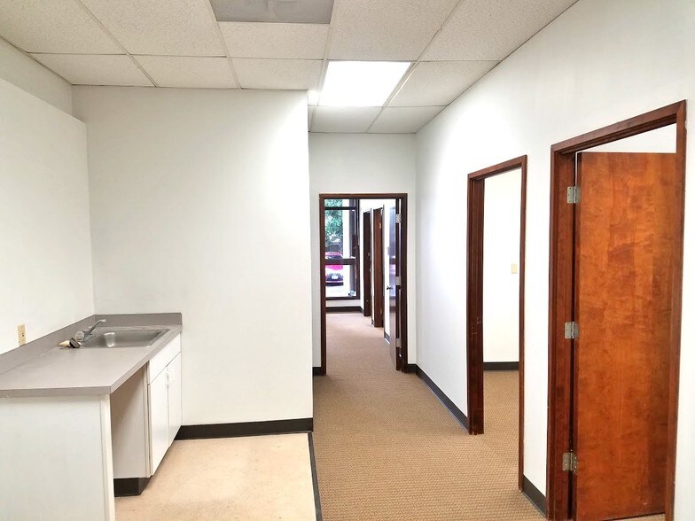 More Photos Of 2729-2743 152nd Ave NE, Redmond Light Manufacturing For Lease