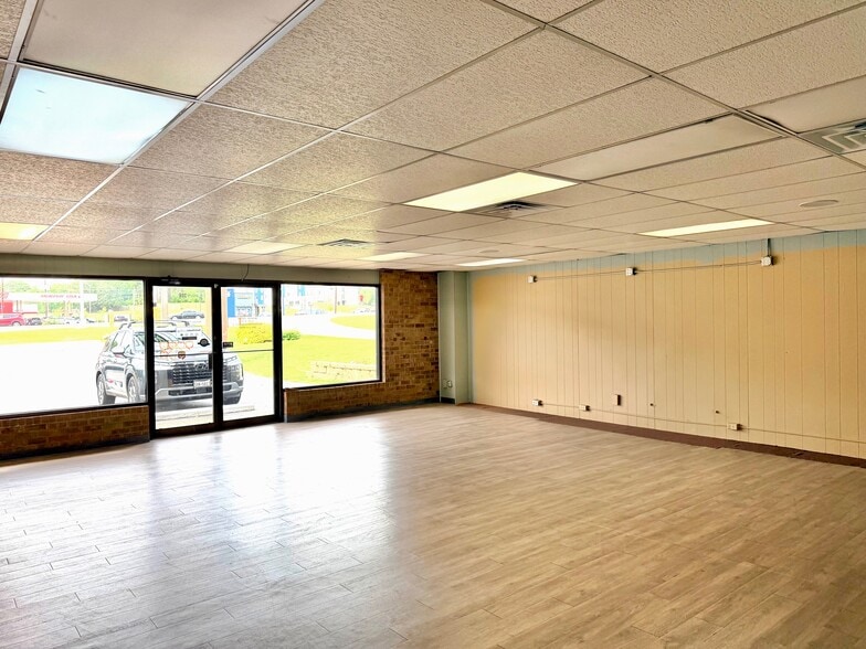 Primary Photo Of 306 E Loop 281, Longview General Retail For Lease