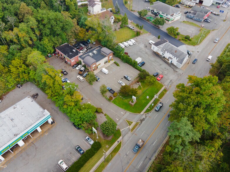 More Photos Of 2252 Paterson-Hamburg Tpke, Wayne Freestanding For Lease