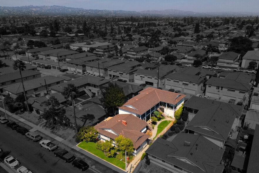 More Photos Of 12406 Clearglen Ave, Whittier Multifamily For Sale