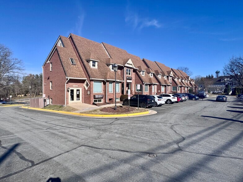 More Photos Of 10134 Colvin Run Rd, Great Falls Medical For Lease
