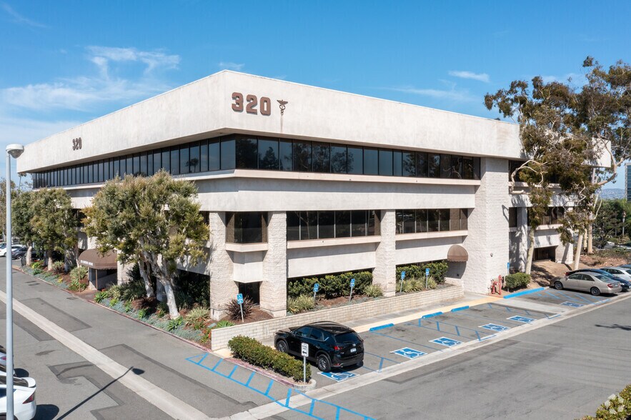 Primary Photo Of 320 Superior Ave, Newport Beach Medical For Lease