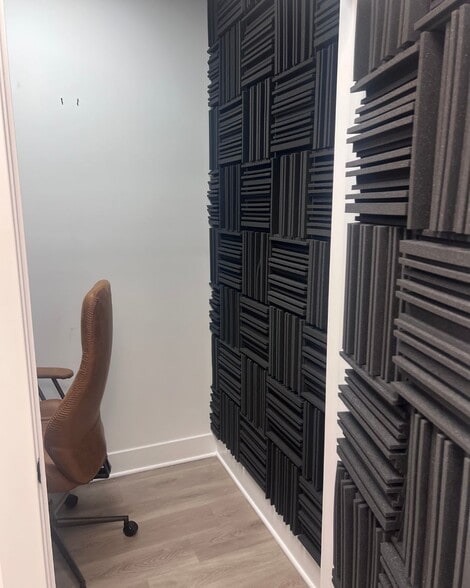 More Photos Of 160-164 N 2nd St, Philadelphia Apartments For Lease