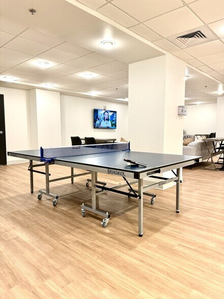 More Photos Of 207 E Redwood St, Baltimore Apartments For Sale