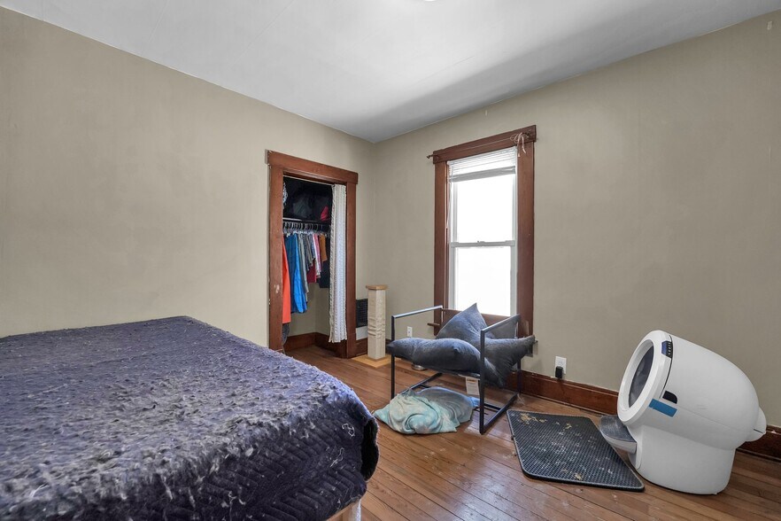 More Photos Of 2406-2408 Indianola Ave, Columbus Apartments For Sale