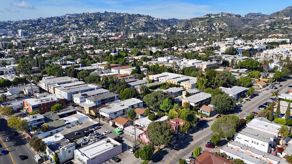 More Photos Of 7506 Norton Ave, West Hollywood Apartments For Sale