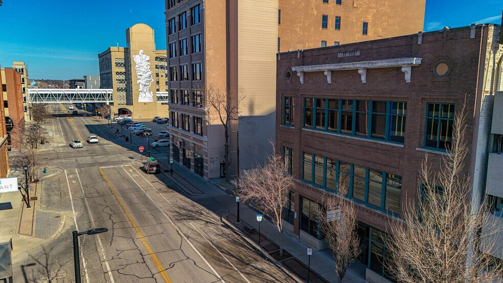 More Photos Of 213 4th Ave SE, Cedar Rapids Office For Lease