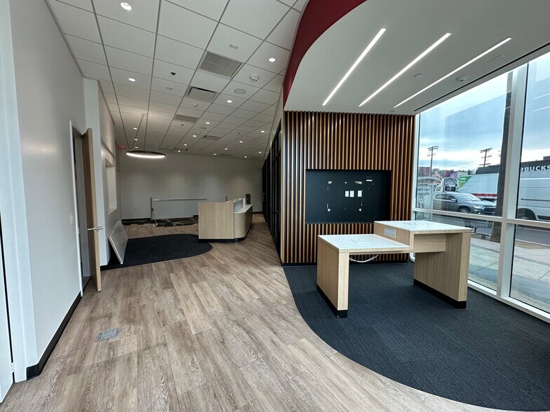 More Photos Of 5200 Lankershim Blvd, North Hollywood Loft Creative Space For Lease