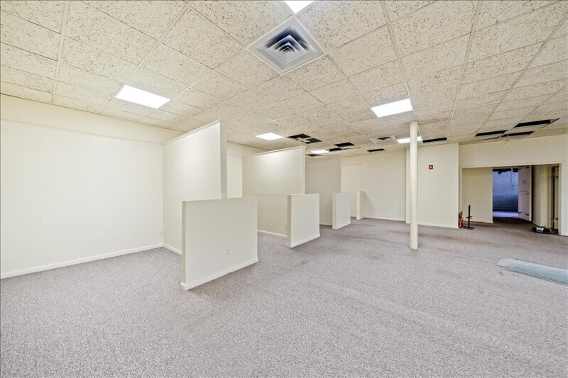 More Photos Of 41 Court St, Binghamton Storefront Retail Residential For Sale