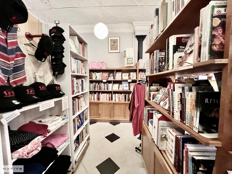 More Photos Of 164 Huron St, Brooklyn Apartments For Lease