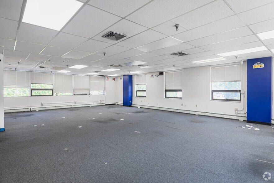 More Photos Of 570 Elmont Rd, Elmont Office For Sale