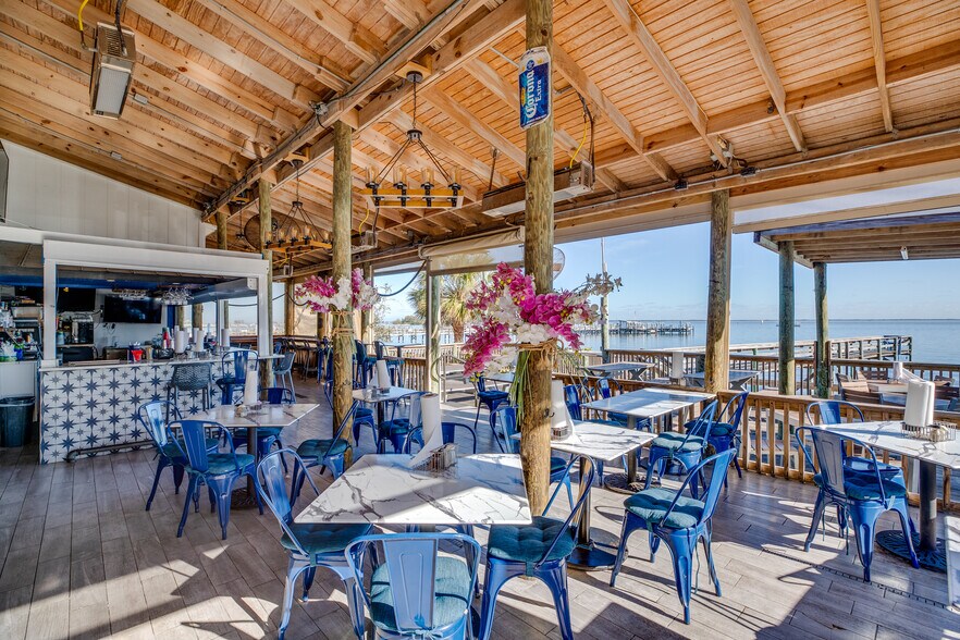 More Photos Of 1550 Indian River Dr, Sebastian Restaurant For Sale