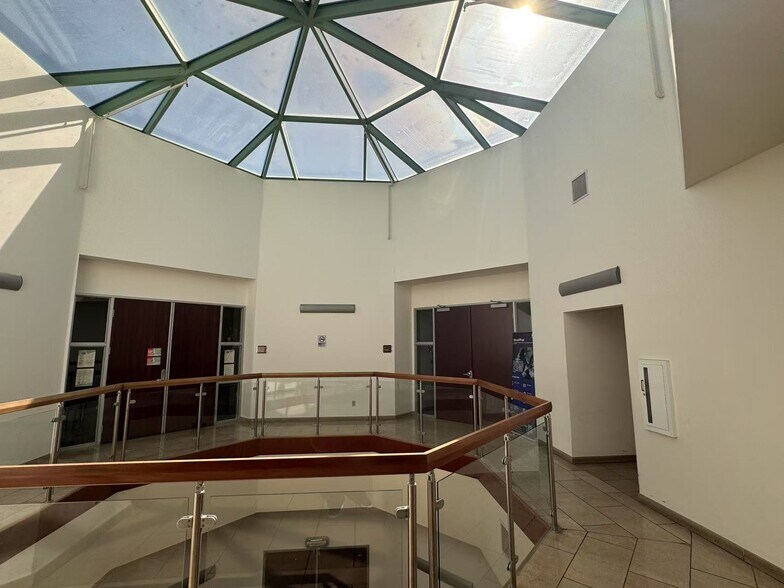 More Photos Of 2040 S Brea Canyon Rd, Diamond Bar Office For Lease