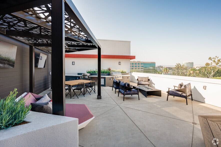 More Photos Of 1912 S Jacaranda St, Anaheim Apartments For Lease