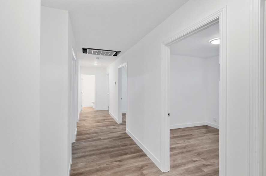 More Photos Of 1703 Civic Center Dr, North Las Vegas Medical For Sale