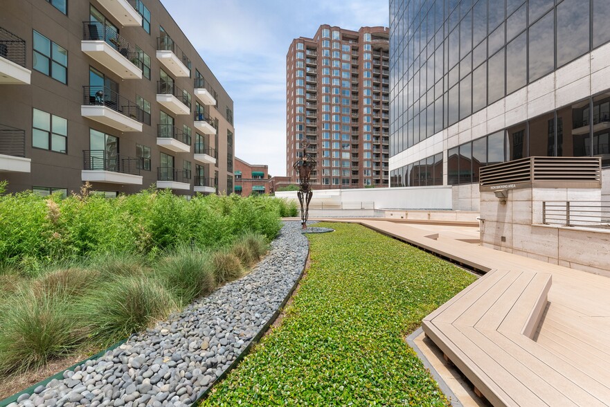 More Photos Of 3232 McKinney Ave, Dallas Office For Lease