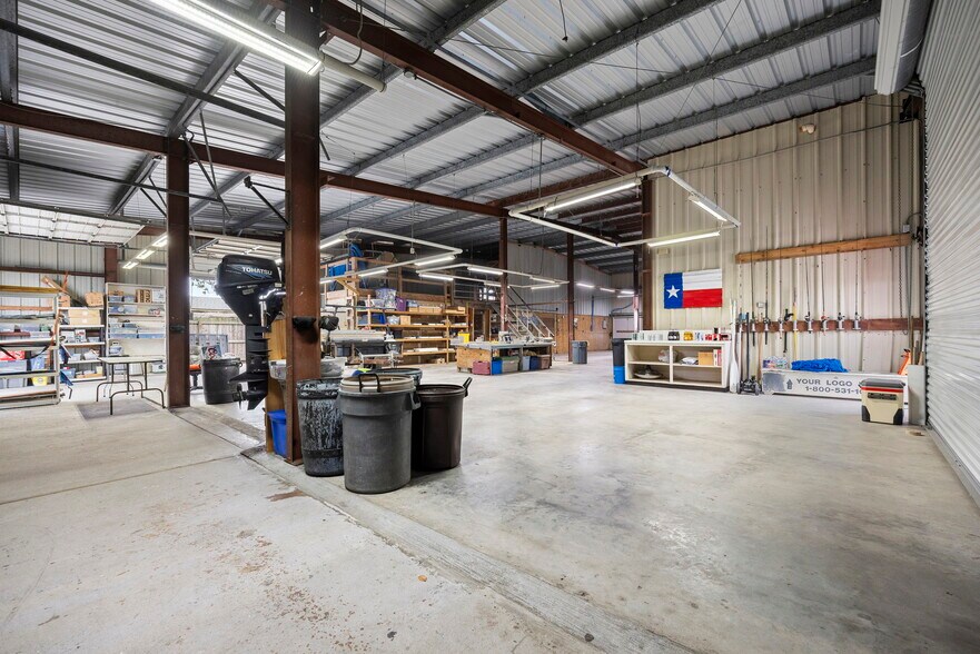 More Photos Of 206 Highway 35 S, Rockport Manufacturing For Sale