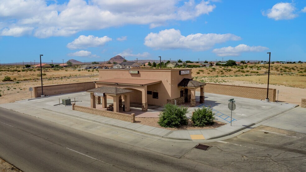 More Photos Of 10624 S. Loop blvd, California City Fast Food For Sale