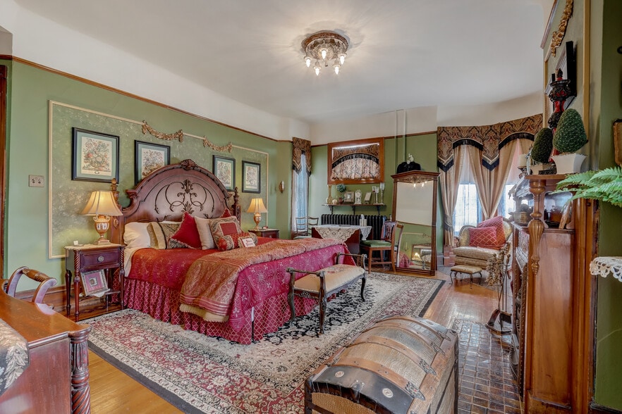 More Photos Of 3209 W Wells St, Milwaukee Hospitality For Sale