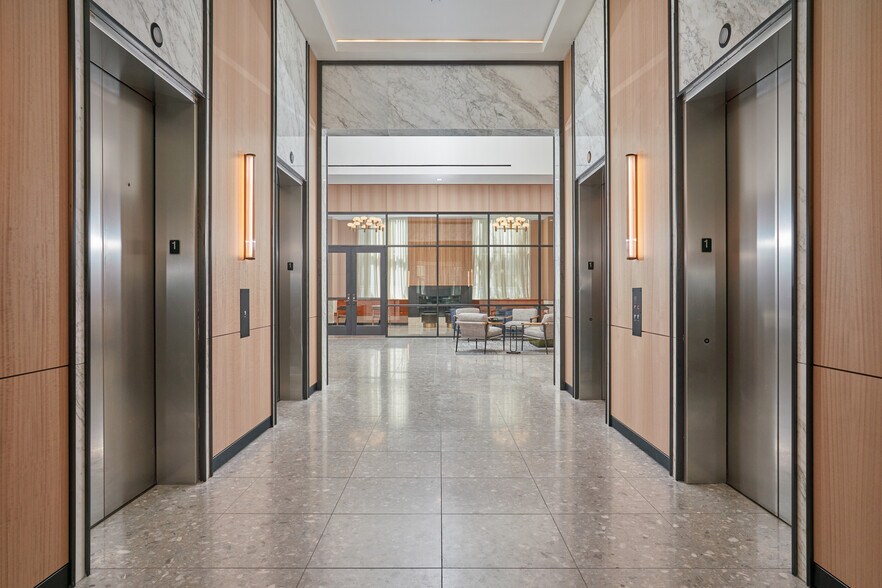 More Photos Of 300 W 6th St, Austin Office For Lease