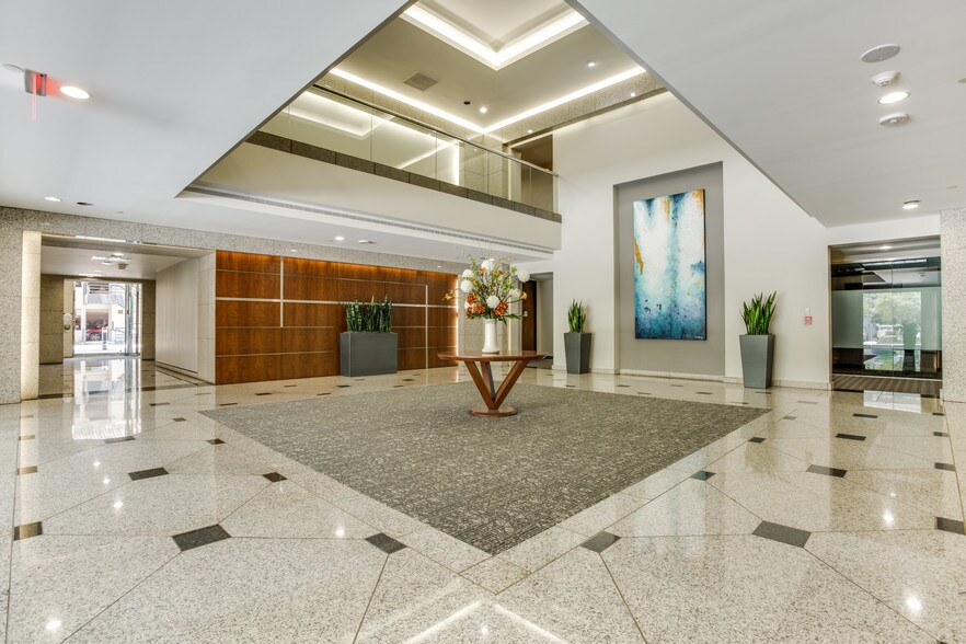More Photos Of 14881 Quorum Dr, Dallas Office For Lease