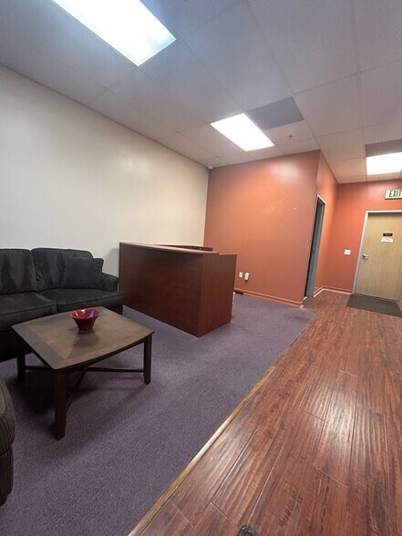 More Photos Of 28294-28310 Constellation Rd, Valencia Light Distribution For Sale