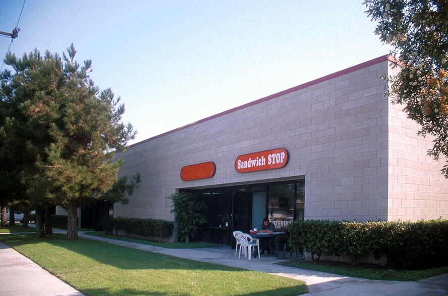 More Photos Of 7510 Orangewood Ave, Stanton Light Manufacturing For Lease