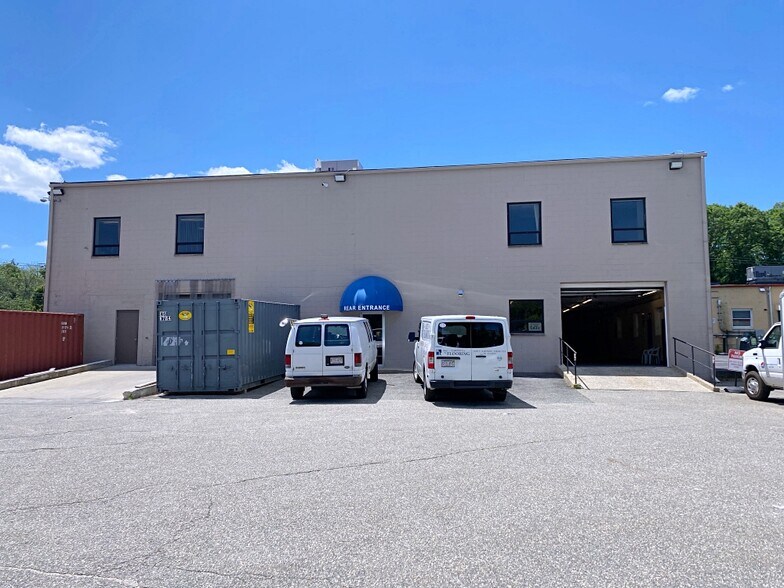 More Photos Of 217 Middlesex Tpke, Burlington Office For Lease