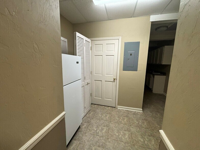 More Photos Of 1311 N Paul Russell Rd, Tallahassee Office For Sale