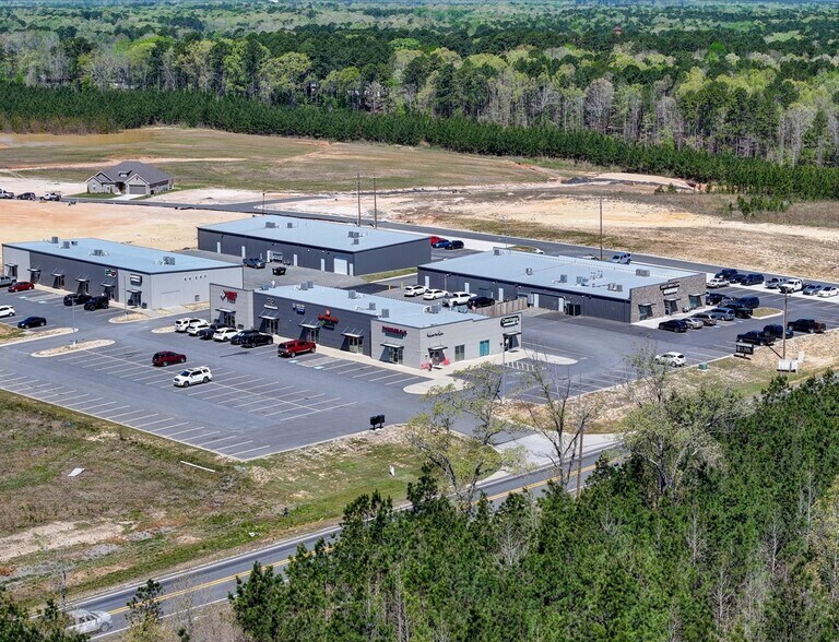 More Photos Of US 167 & Arch Street Pike, Hensley Land For Sale