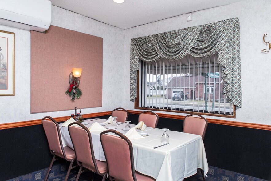 More Photos Of 126 Mariaville Rd, Schenectady General Retail For Sale