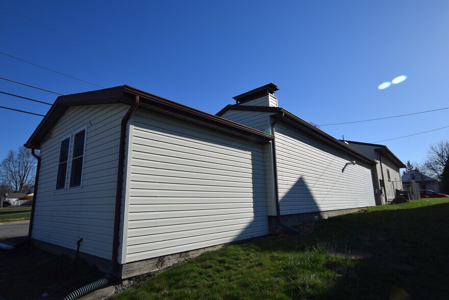 More Photos Of 113 Main St, Christiansburg Restaurant For Sale