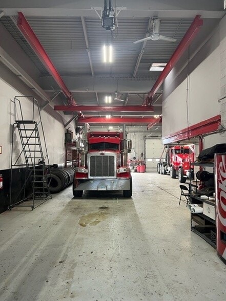 More Photos Of 81 Munson St, Milford Warehouse For Sale