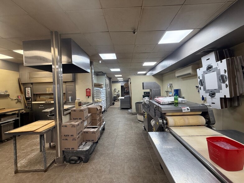 More Photos Of 1903 Cottman Ave, Philadelphia Storefront For Sale