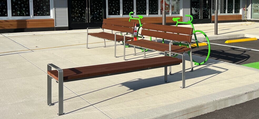 More Photos Of 380 Maple Ave, Shrewsbury Unknown For Lease