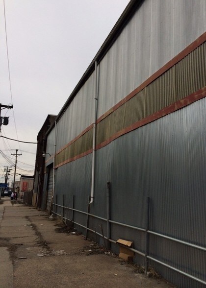 More Photos Of 400 Atlantic Ave, Camden Warehouse For Lease