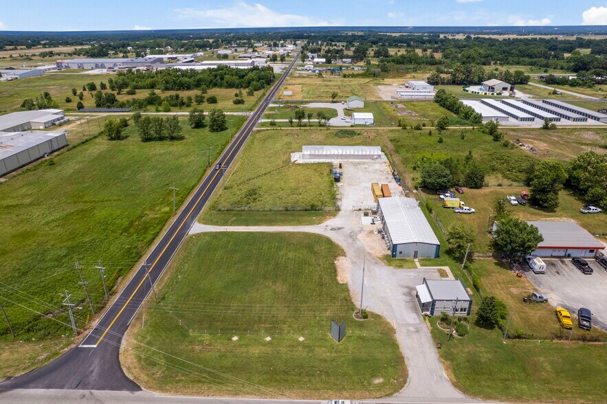 More Photos Of 64050 E 290 Rd, Grove Warehouse For Sale