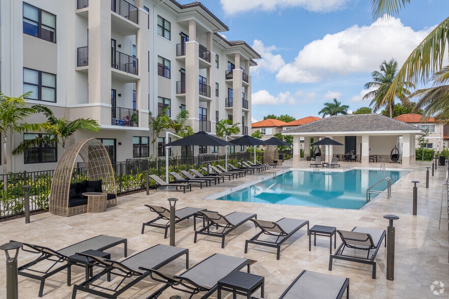 More Photos Of 8205 Commerce Way, Miami Lakes Apartments For Lease