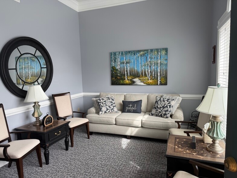 More Photos Of 3237 S Cherokee Ln, Woodstock Medical For Sale